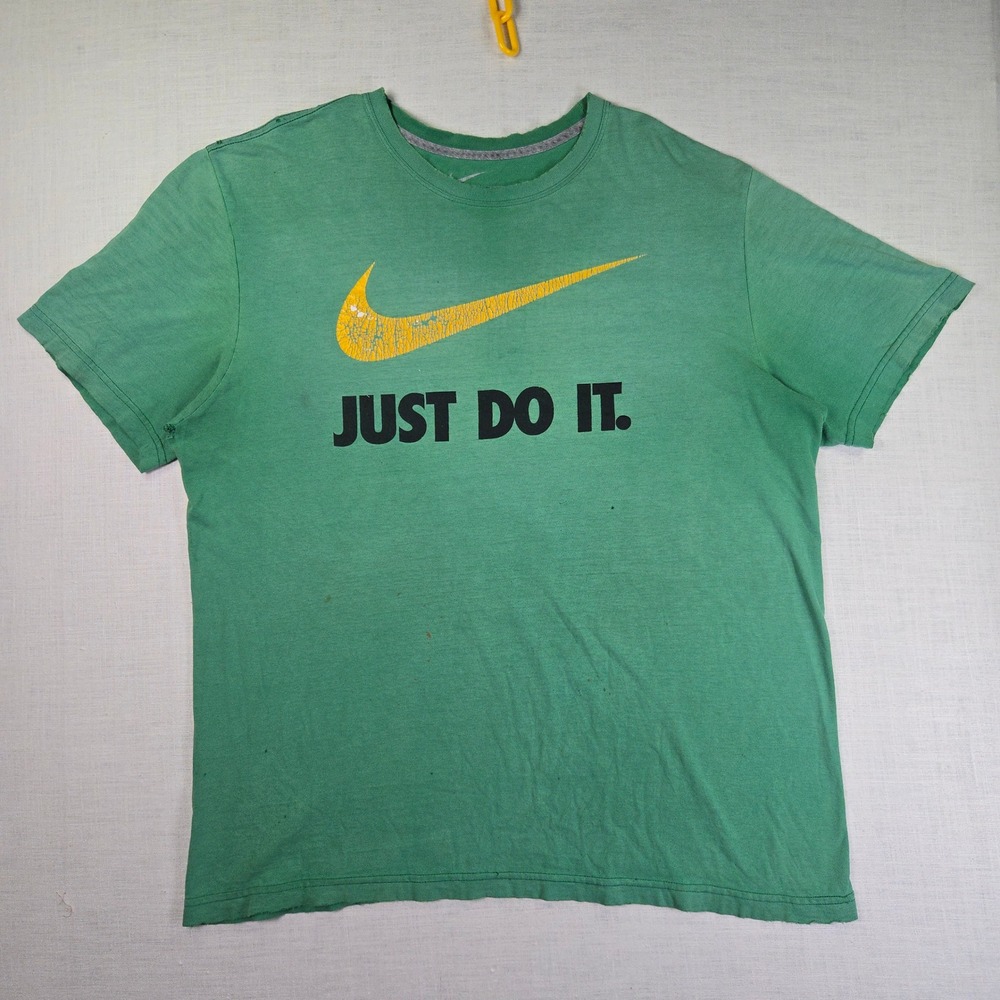 Nike Graphic Tee Just Do It Swoosh Nike Men XL Shirt Green Distressed Sportswear